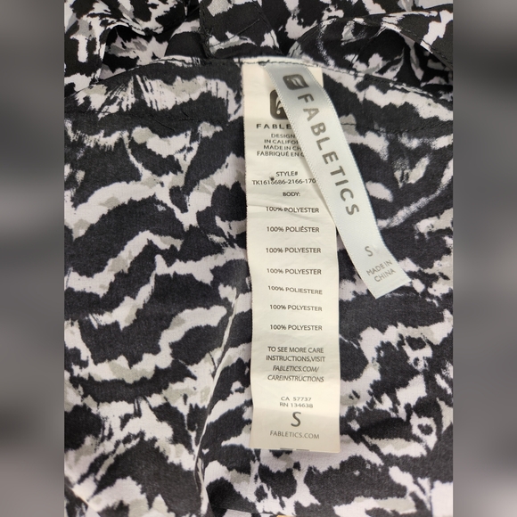 Women's Fabletics Black/Gray Print "Liza" Tank Top Size Small - Picture 6 of 7